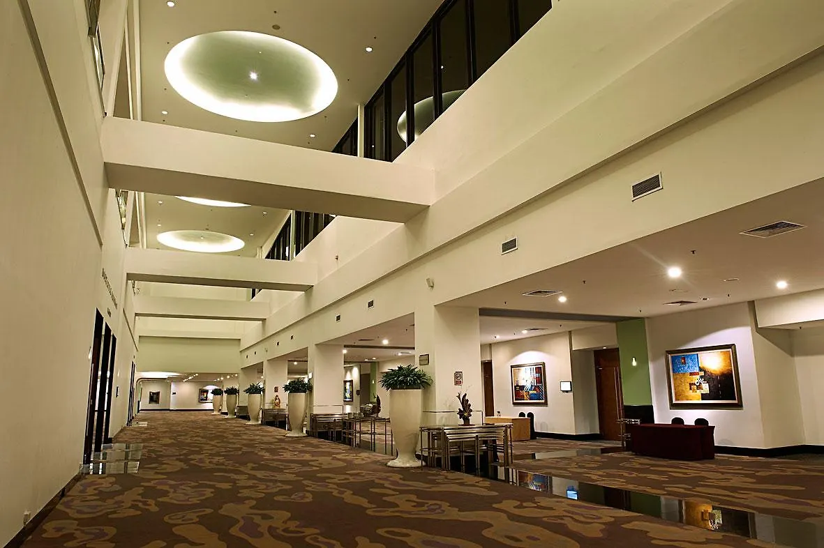 Berjaya Times Square Hotel, Kuala Lumpur 5*,